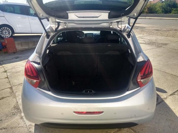 peugeot 208 1 6 e hdi besplatni mali oglasi