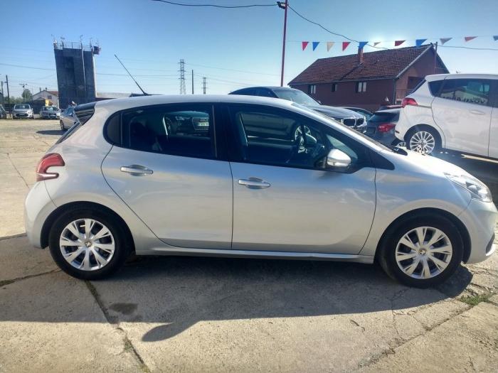peugeot 208 1 6 e hdi besplatni mali oglasi