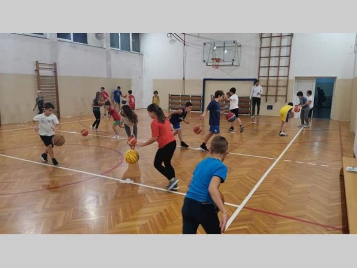 škola košarke stari grad besplatni mali oglasi