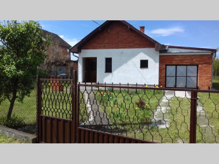 šabac, vladimirci (skupljen), kuća i plac (106m2, 14,03ari) besplatni mali oglasi
