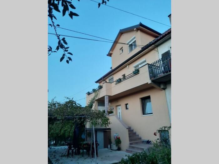 kuća železnik, 222 m2 od 4 etaže besplatni mali oglasi