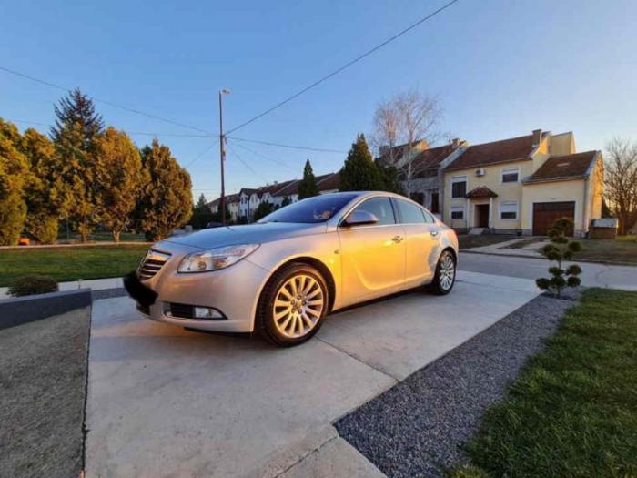 opel insignia 2 0 cdti 2011 godiste besplatni mali oglasi