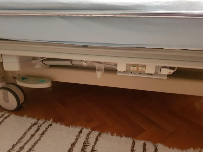 bolnički medicinski električni krevet hill rom besplatni mali oglasi