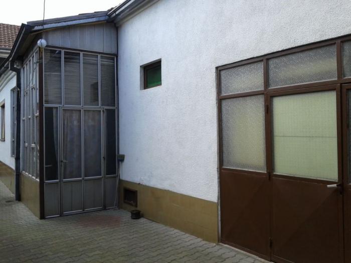 poslovno stambena zgrada sremska mitrovica besplatni mali oglasi