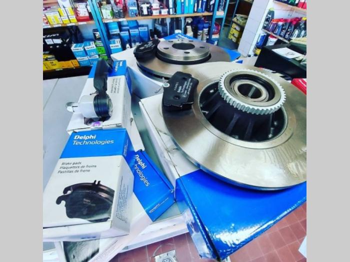 auto delovi surčin besplatni mali oglasi