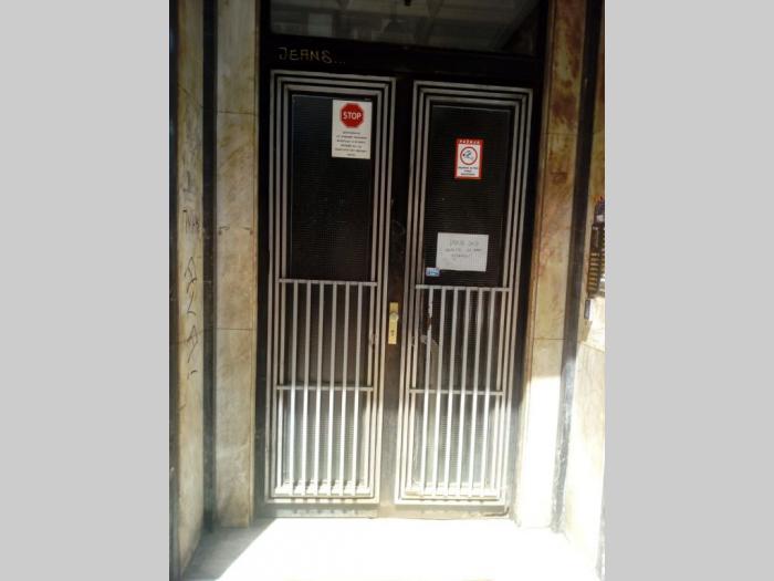 prodajem stan 90m2, ul vlajkoviceva 19, stari grad besplatni mali oglasi