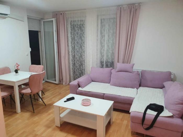 izdajem stan na dan novi sad detelinara besplatni mali oglasi