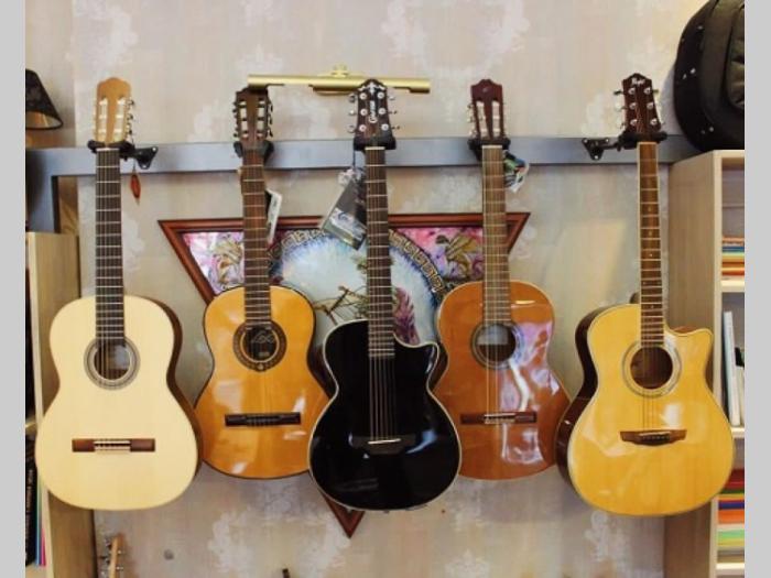 udžbenik za solfeđo, klavir i violinu besplatni mali oglasi