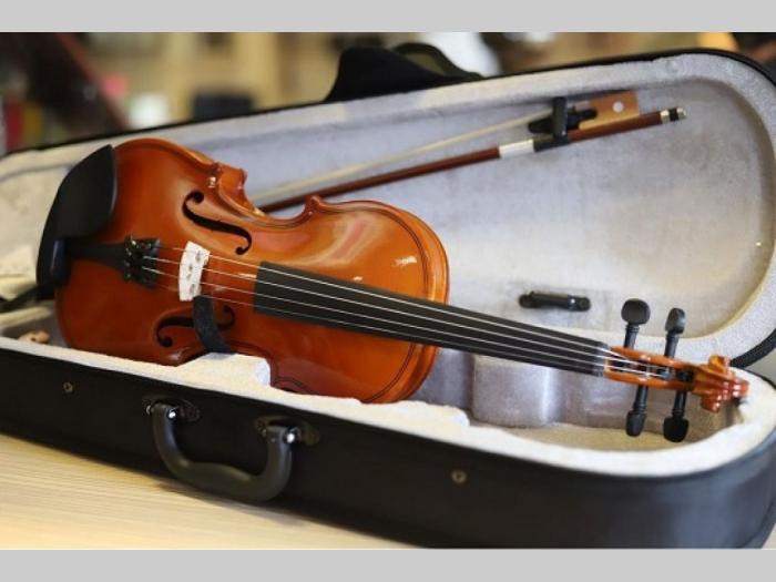 udžbenik za solfeđo, klavir i violinu besplatni mali oglasi