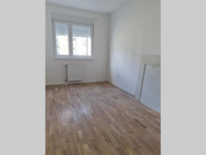 funkcionalan stan novom naselju park novi sad besplatni mali oglasi