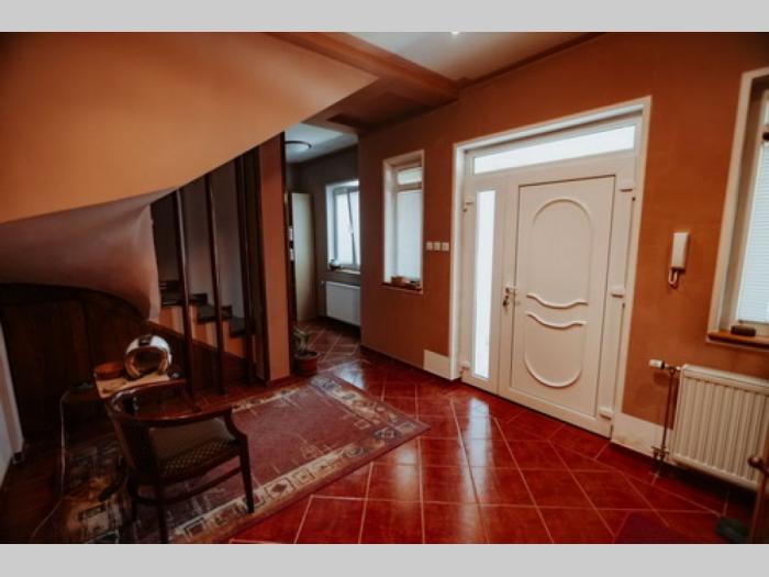 kuća 240 m2 na 6 ari placa aranđelovac besplatni mali oglasi