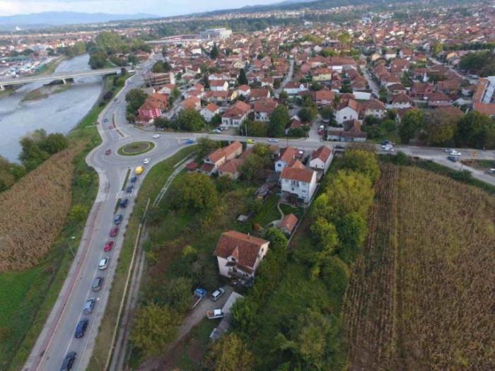 stambeno poslovni prostor na prodaju, 1km od centra grada kraljeva besplatni mali oglasi