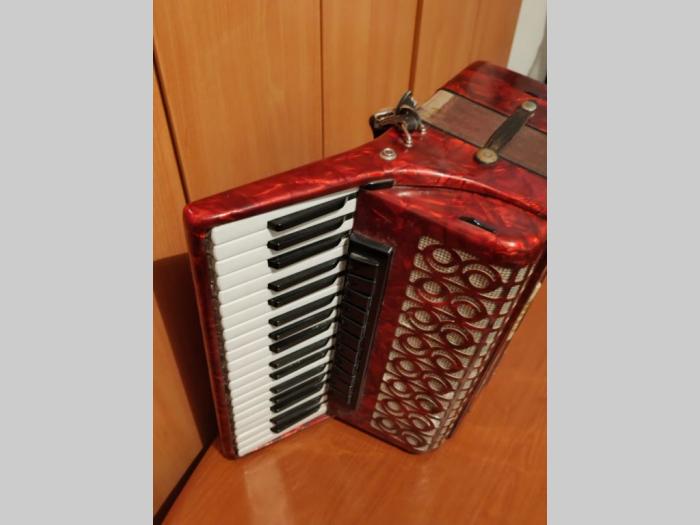 istumenti (povoljno) prodaja besplatni mali oglasi