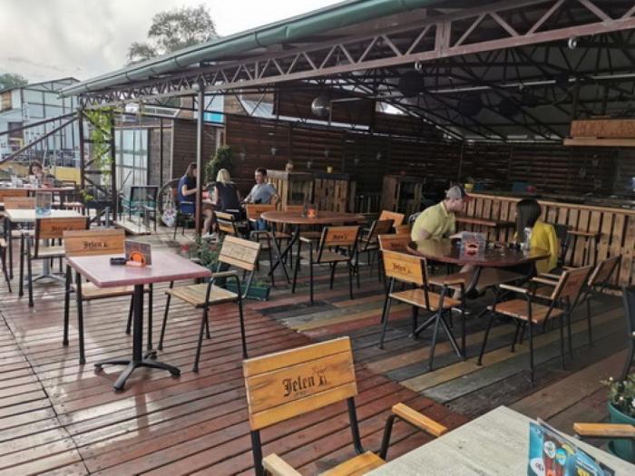 splav terasa od 360 m2 na pontonima prodaja besplatni mali oglasi