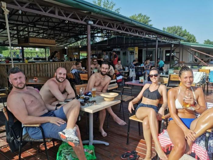 splav terasa od 360 m2 na pontonima prodaja besplatni mali oglasi