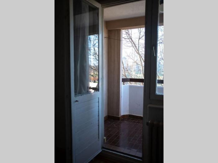 stan na novom beogradu, bežanijska kosa, 64 m2 besplatni mali oglasi