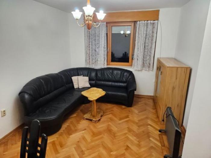 kanarevo brdo, 2 0, 50 2t, 2 4, cg, renoviran besplatni mali oglasi