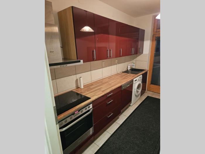 kanarevo brdo, 2 0, 50 2t, 2 4, cg, renoviran besplatni mali oglasi