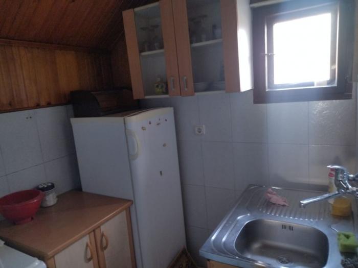 izdajem namešteno potkrovlje (2 sprat) od 30 kvm krnjača, palilula besplatni mali oglasi