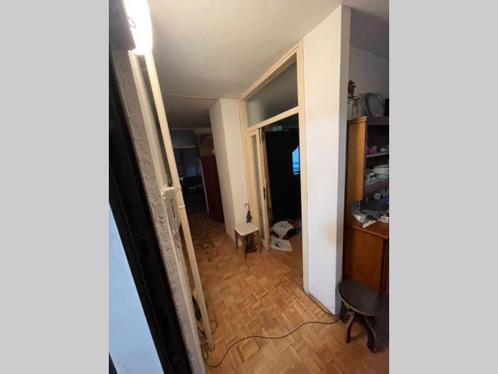 stan zemun prodaja, 52kv besplatni mali oglasi