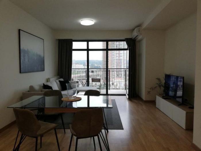 izdajem trosoba0n stan 85 m2, beograd na vodi vista besplatni mali oglasi