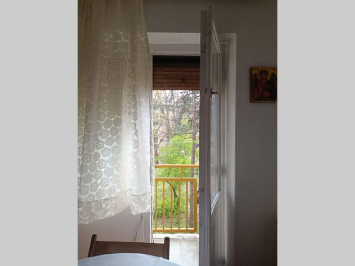 izdajem renoviran 1 0 površine 35m2 paviljoni, novi beograd besplatni mali oglasi