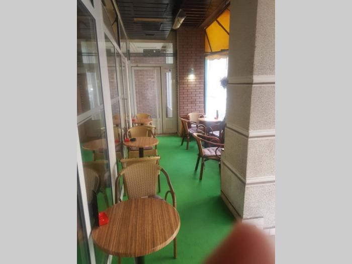 izdaje se kafe beli grad kod arene na duže besplatni mali oglasi