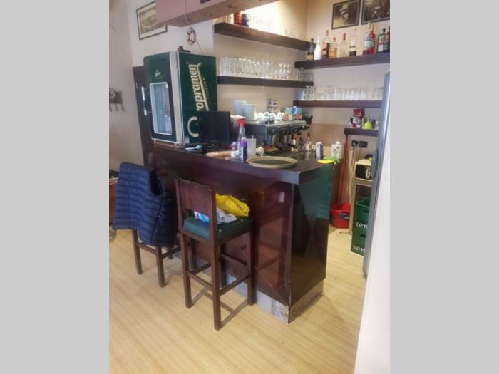 izdaje se kafe beli grad kod arene na duže besplatni mali oglasi