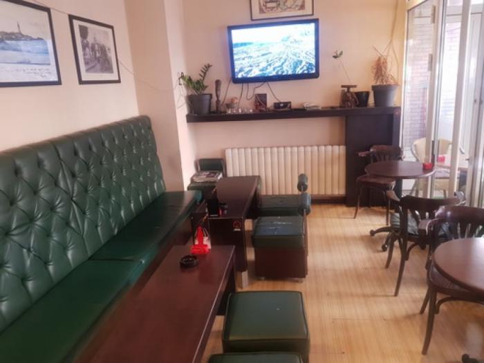 izdaje se kafe beli grad kod arene na duže besplatni mali oglasi