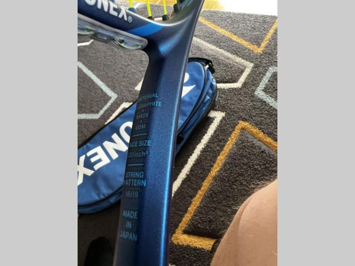 yonex potpuno nov reket besplatni mali oglasi