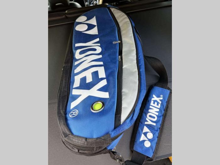 yonex potpuno nov reket besplatni mali oglasi