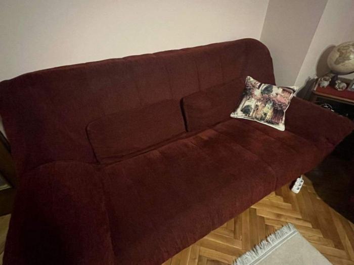 prodajem 2 kvalitetna troseda sa klik klak mehanizmom besplatni mali oglasi