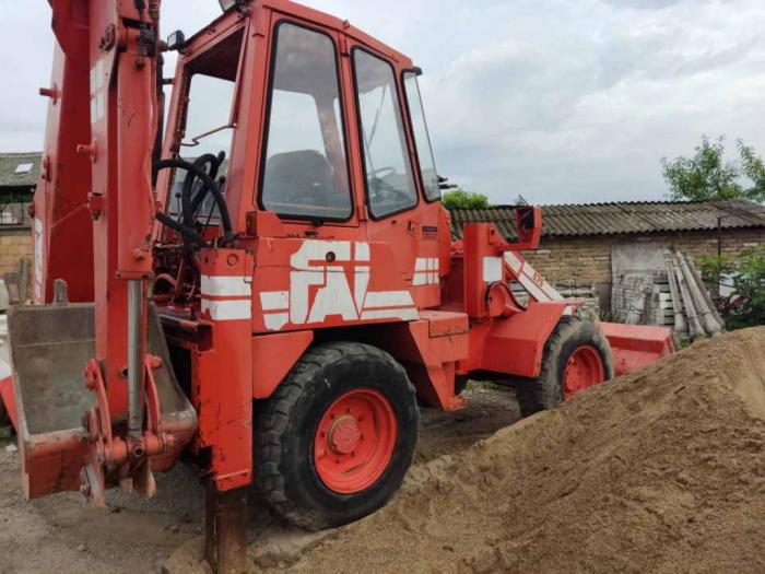 radna građevinska mašina fai komatsu besplatni mali oglasi