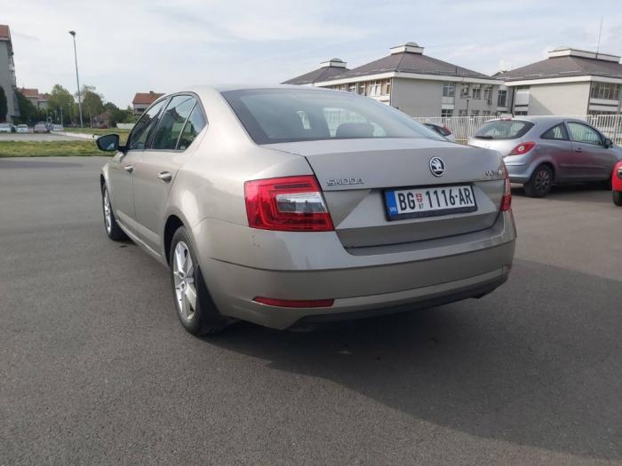 škoda octavia 2017 godište limuzina besplatni mali oglasi