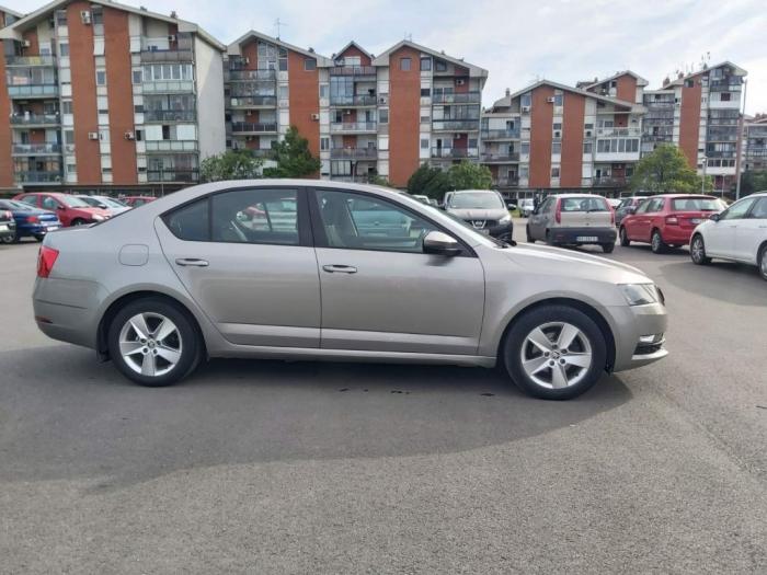 škoda octavia 2017 godište limuzina besplatni mali oglasi