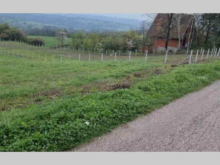 prodajem plac draževac kod obrenovca besplatni mali oglasi