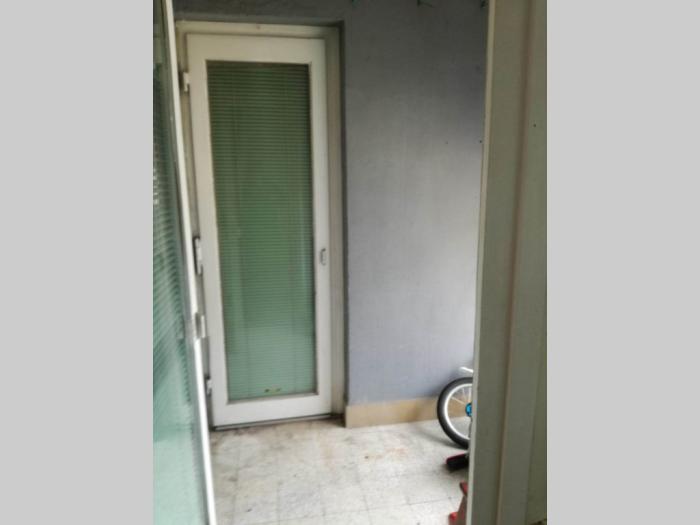 prodajem trosoban, uknjižen, komforan stan 76m2 blok 61, novi beograd besplatni mali oglasi
