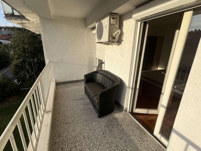 dedinje, okolina džerija, izuzetan, sunčan stan 57 m2 besplatni mali oglasi