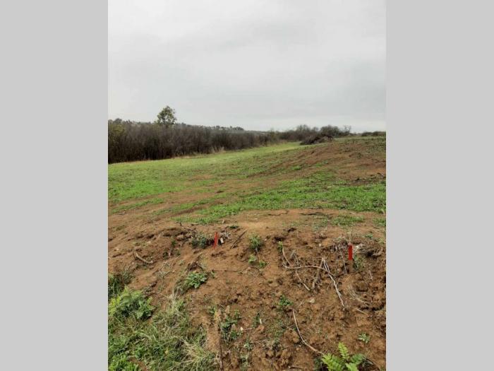 prodaje se plac 10 ari opština čukarica mesto velika moštanica besplatni mali oglasi