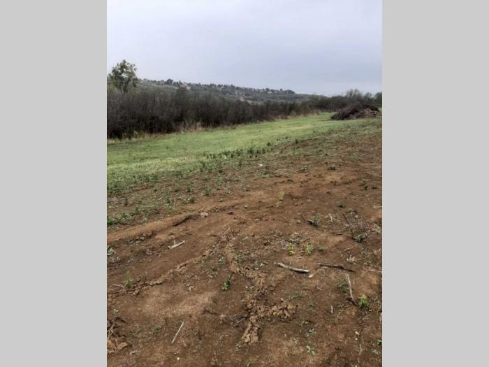 prodaje se plac 10 ari opština čukarica mesto velika moštanica besplatni mali oglasi