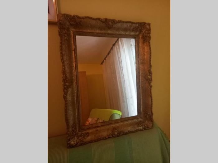 stilsko ogledalo u lepom ramu besplatni mali oglasi
