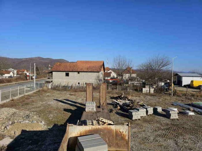 prodaja građevinskog zemljišta površine 40 ari besplatni mali oglasi