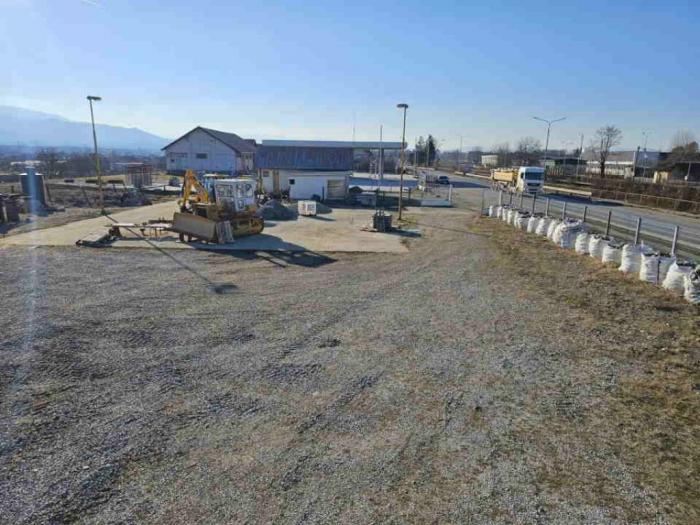 prodaja građevinskog zemljišta površine 40 ari besplatni mali oglasi