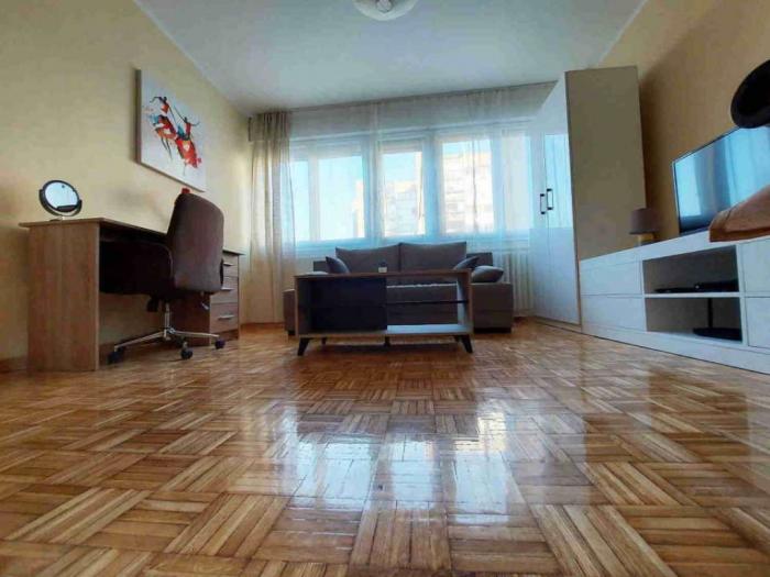 svetao jednosoban u centru mirjevo besplatni mali oglasi