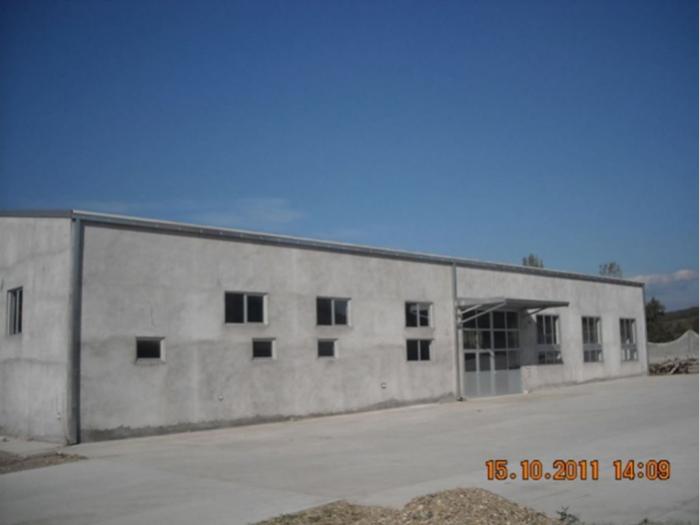 izdajem halu u nišu 1 000 m2 plus poslovni prosto 300m2 besplatni mali oglasi