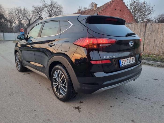 hyundai tucson besplatni mali oglasi