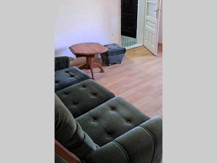 izdajem stan (deo kuće) u obrenovcu besplatni mali oglasi