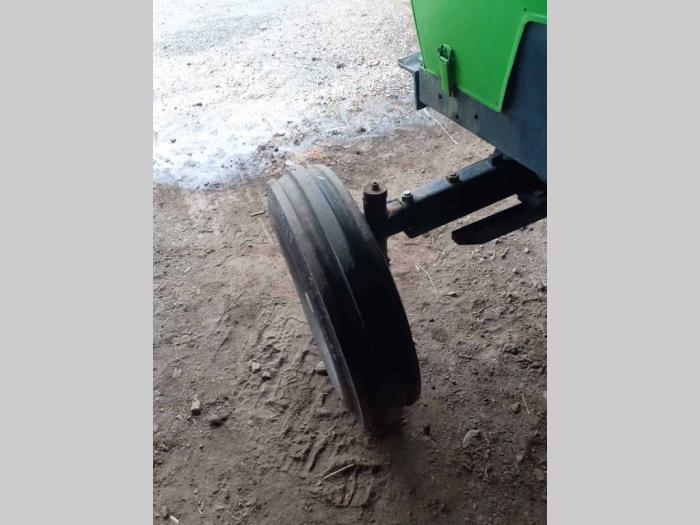 na prodaju traktor besplatni mali oglasi