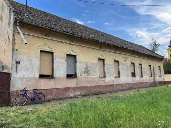 kuća sa placem torak besplatni mali oglasi
