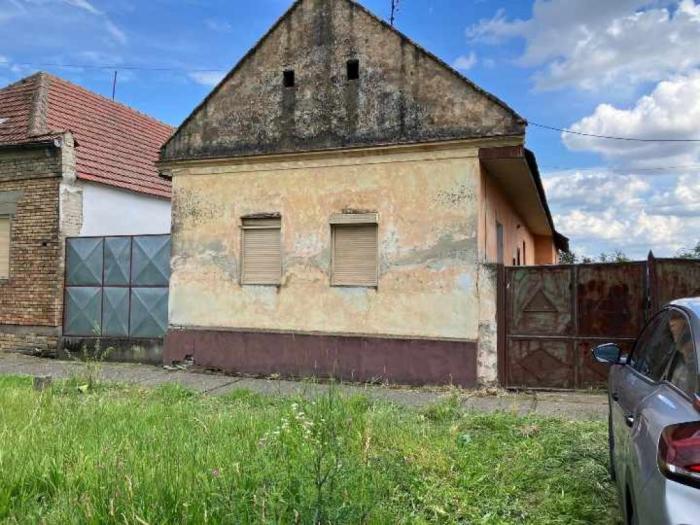 kuća sa placem torak besplatni mali oglasi